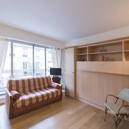 Veeve - Studio Near Montmartre